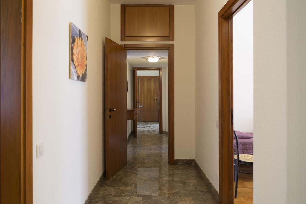 Fiera Monterosa 11 Apartment Милан Номер фото